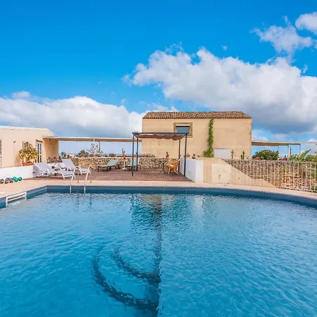 Chorisia Holiday home *